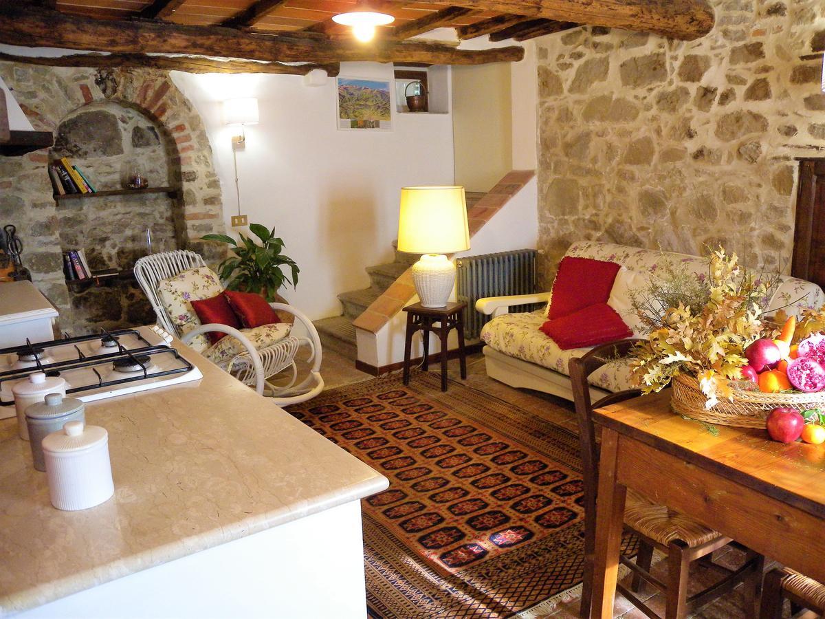Agriturismo Il Gufo سان مارسيلو بيستويسي الغرفة الصورة