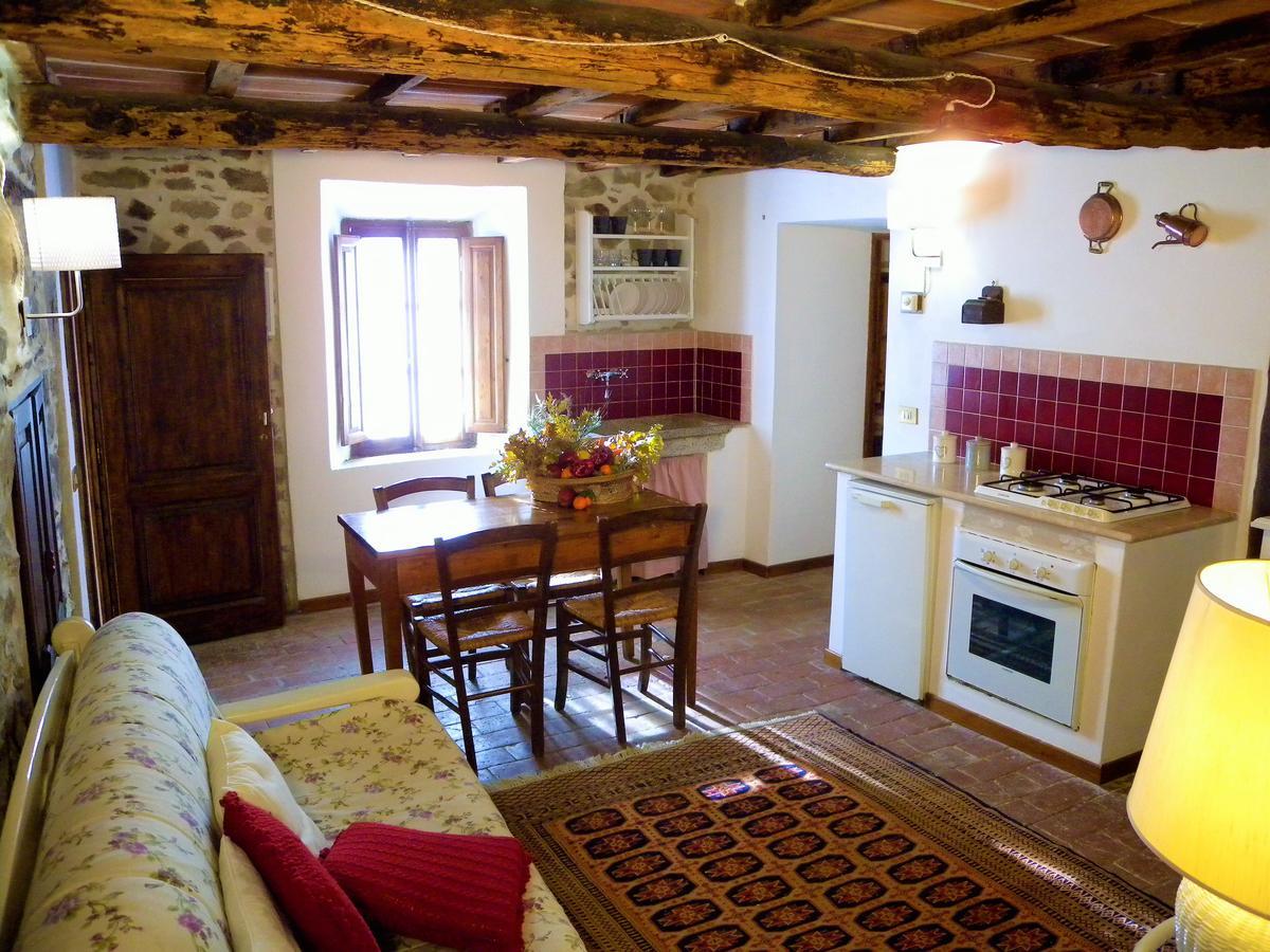 Agriturismo Il Gufo سان مارسيلو بيستويسي الغرفة الصورة