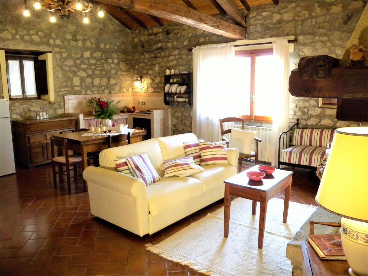 Agriturismo Il Gufo سان مارسيلو بيستويسي الغرفة الصورة